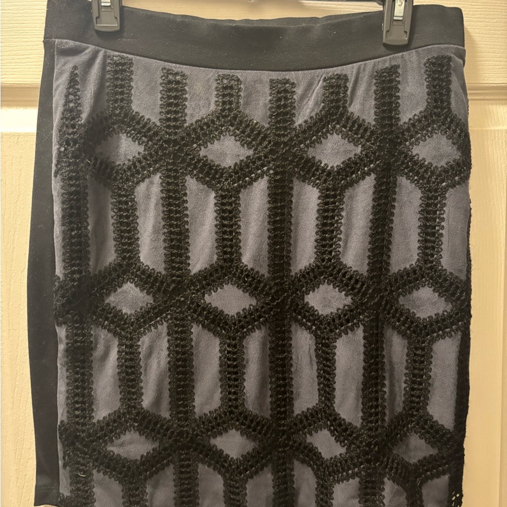 H&M Black and Blue Geometric Pencil Skirt